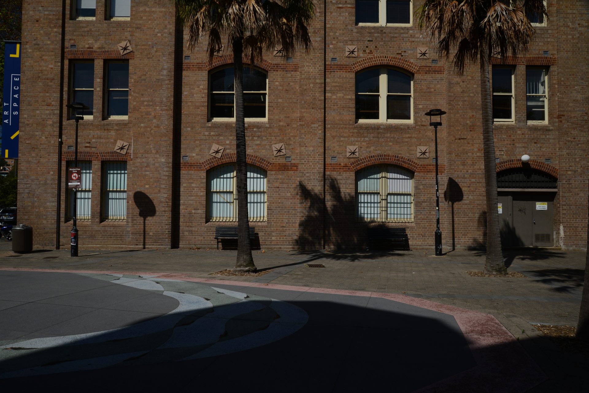 Sydney Roads Not So Straight Forward - Photos by Mike Fernandes