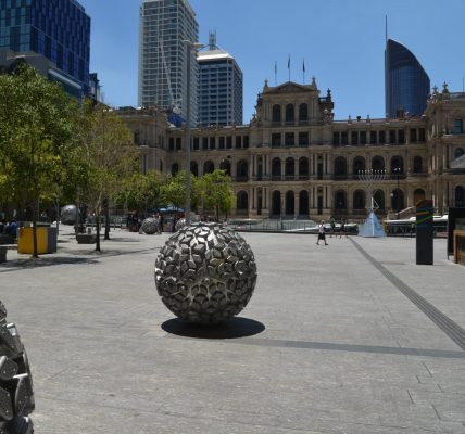 Brisbane CBD Compelling Yet Fun Aspect Of Growth - Photos By Mike Fernandes