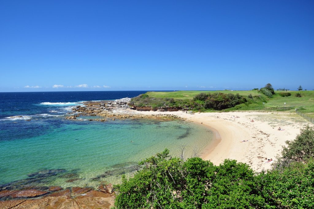 Sydney Beaches Magic Tourist And Locals Free Relaxation - Photos By Mike Fernandes