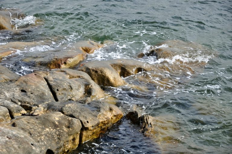 The Magical Unbalanced Life Of Changing Sydney - Photos By Mike Fernandes